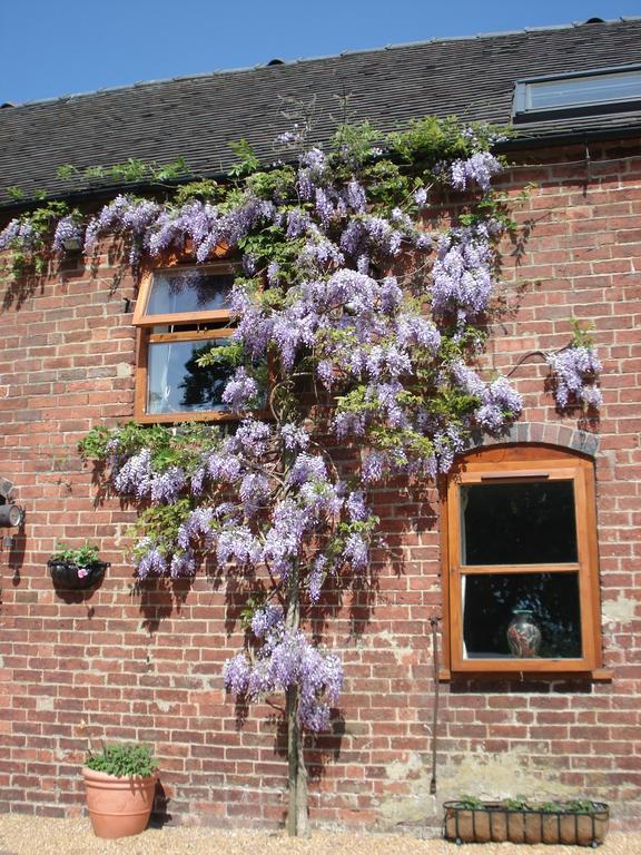 Highfields Farm B&B Stone  Buitenkant foto